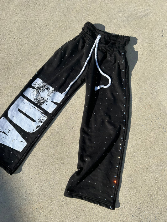 NO DOUBT APPAREL SWEATS